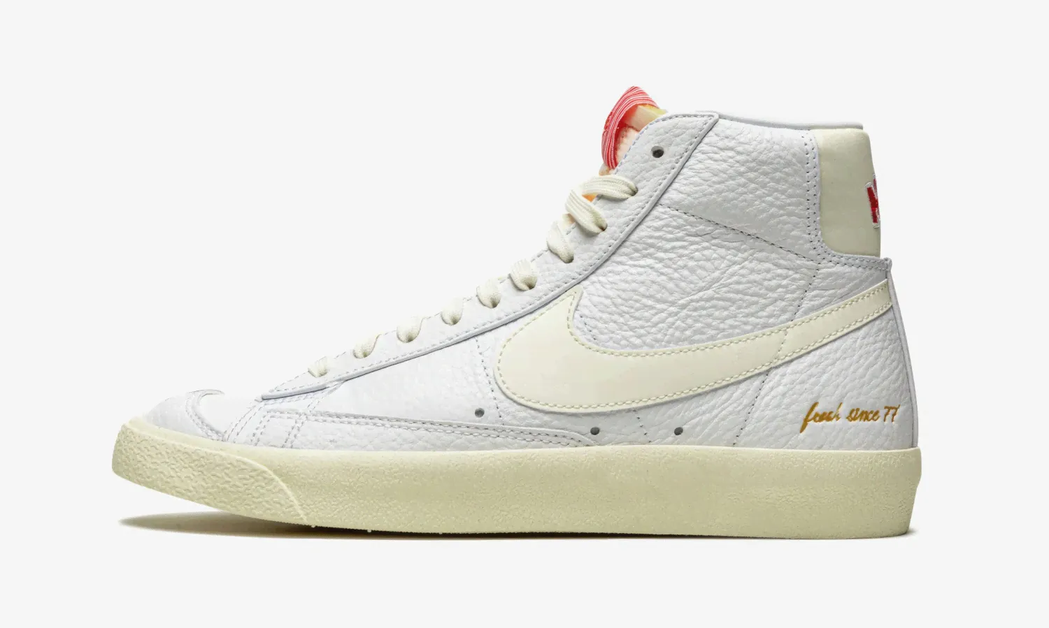 Nike Blazer Mid '77 VNTG EMB "Popcorn"-0