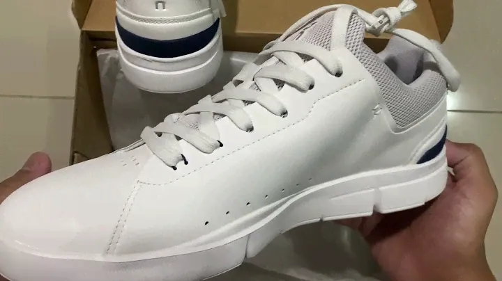 Shoes Unboxing: On | The Roger for Men